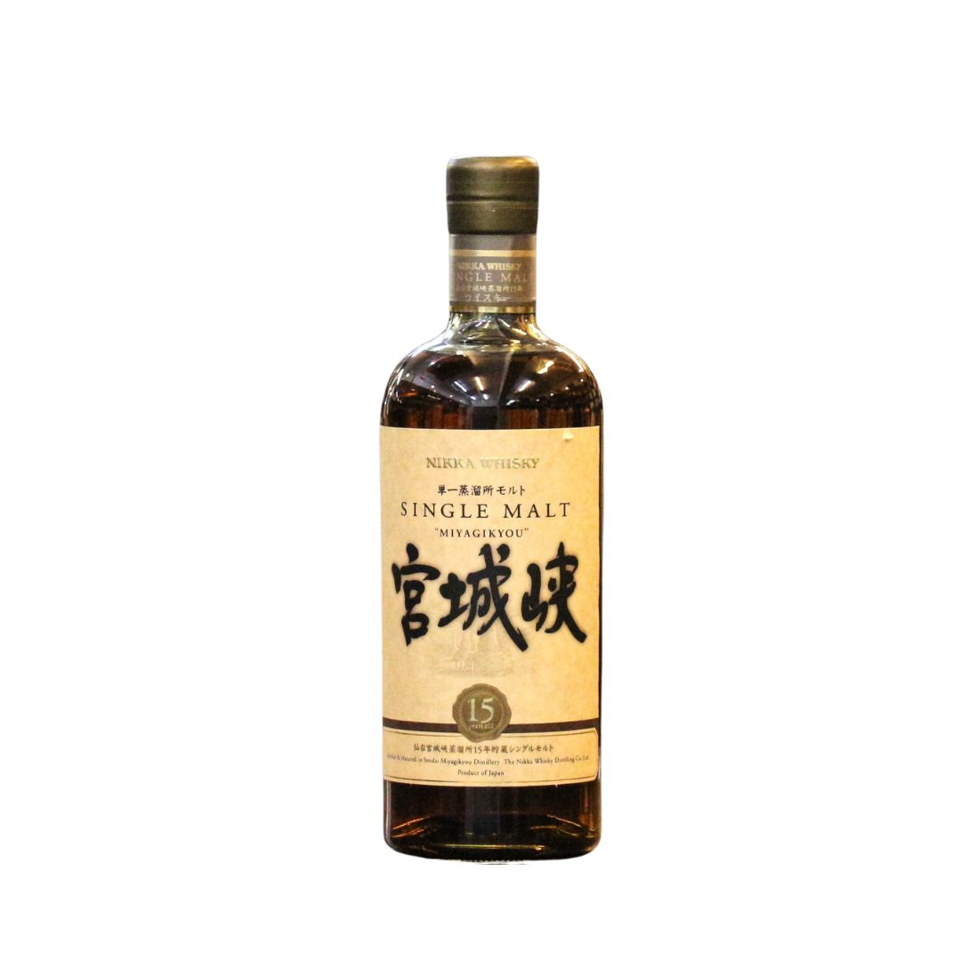 The oldest aged whisky from the Miyagikyo range, this has already been discontinued. Produced from&nbsp;mild and virtually unpeated malt, this whisky starts off with apples and sweet oranges with oaky/earthy notes. The location for the Miyagikyo distillery was chosen for its high humidity levels.&nbsp;This particular bottling (estimated from around 2000s) has "Miyagikyou" on its label as opposed to later bottlings which spell it as "Miyagikyo".&nbsp;