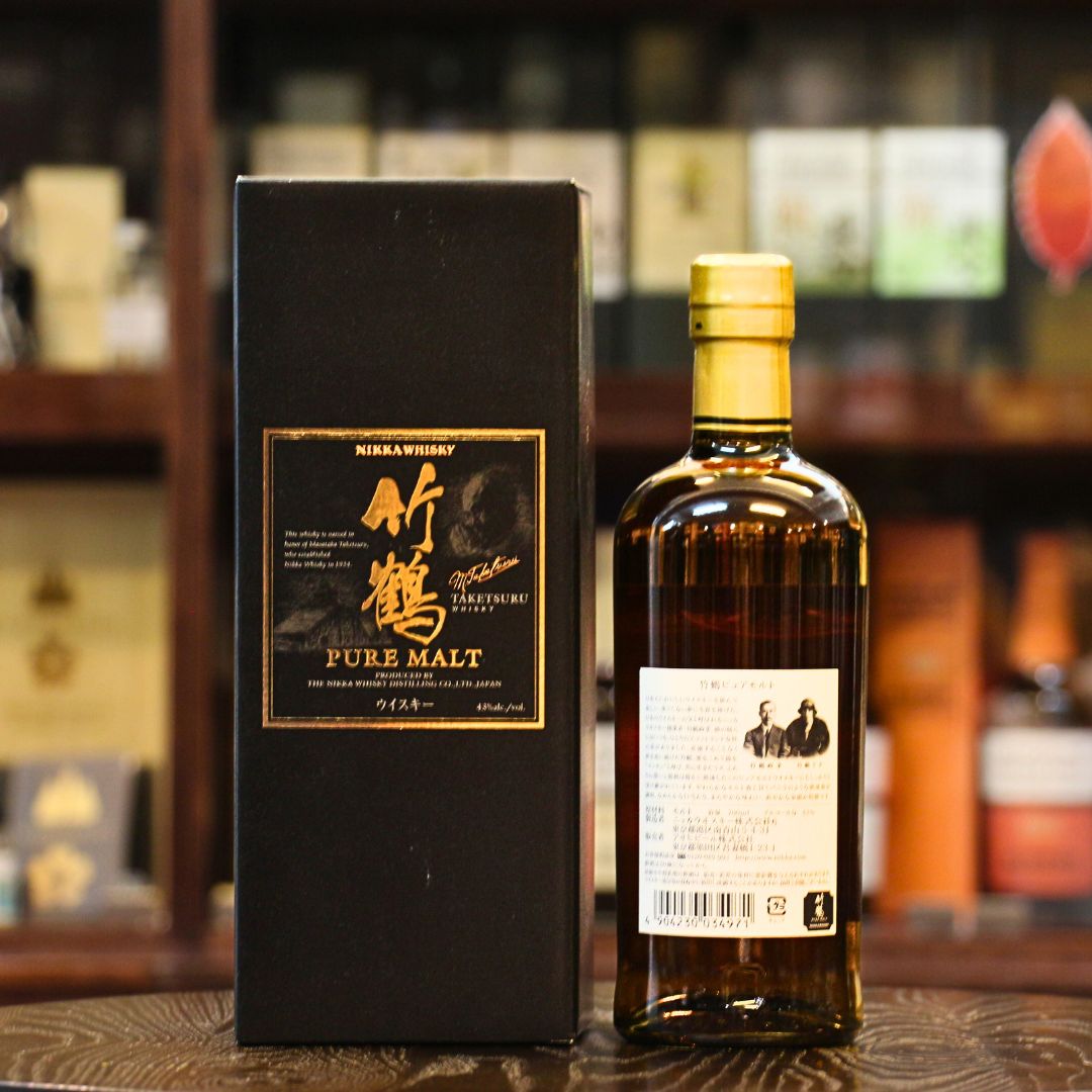 Nikka Taketsuru Pure Malt NAS Whisky, While most of the age statements in the Taketsuru range have now been discontinued, this non age statement remains one of Nikka’s signature whiskies, which showcases the art of blending with an exquisite balance of flavors