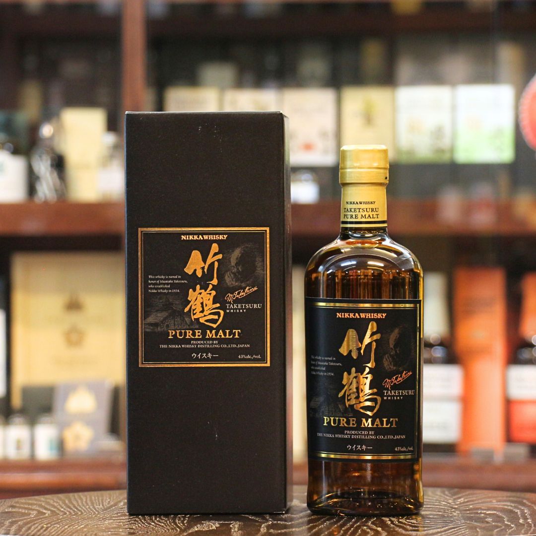 Nikka Taketsuru Pure Malt NAS Whisky, While most of the age statements in the Taketsuru range have now been discontinued, this non age statement remains one of Nikka’s signature whiskies, which showcases the art of blending with an exquisite balance of flavors