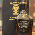 An old bottling from Glengoyne presented in a black ceramic decanter made by Setton Pottery of England. We estimate that this is a bottling from the 1990s. This carries a royal warrant by appointment to HM Queen Elizabeth The Queen Mother.