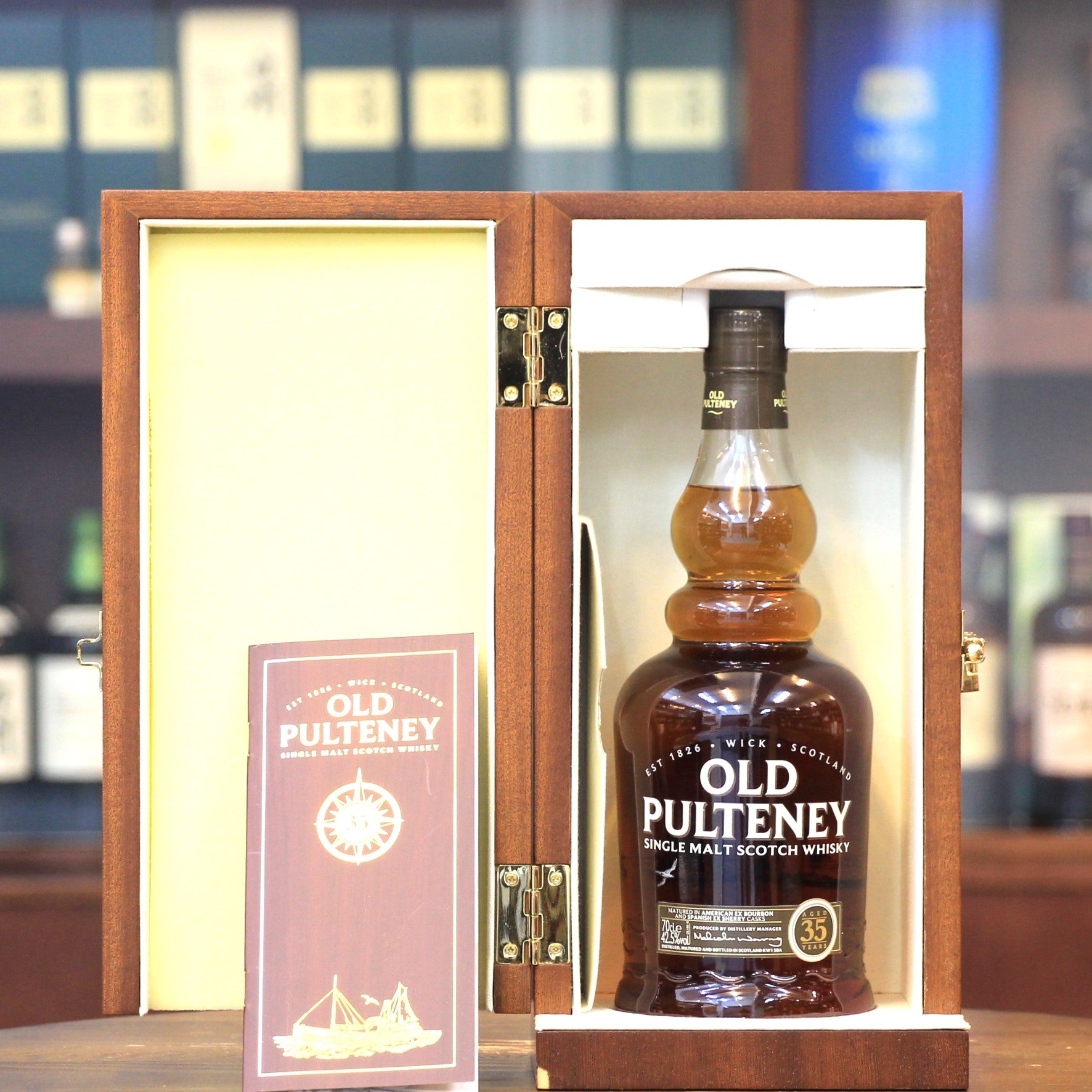 Old Pulteney 35 Years Old Highland Single Malt Scotch Whisky